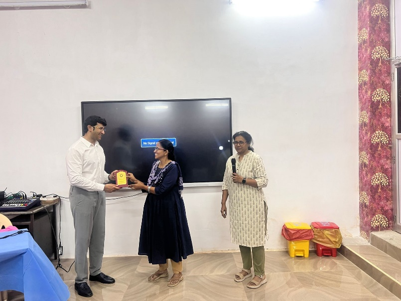 Dr. Karthik Senthilvel